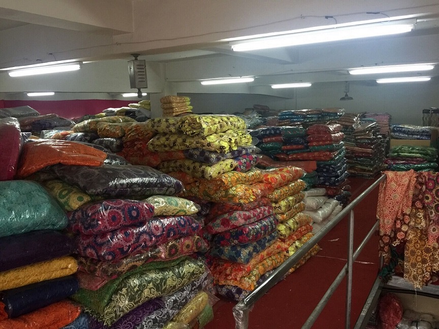 Where is the Zhengzhou Textile Wholesale Market?