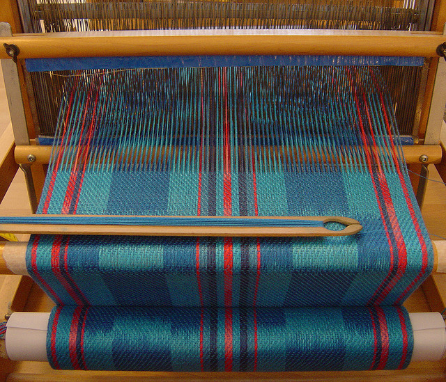 Title: The Art of Weaving Fine Yarn in Textile Mills