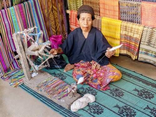 Selling Textiles in Indonesia: A Guide for Success