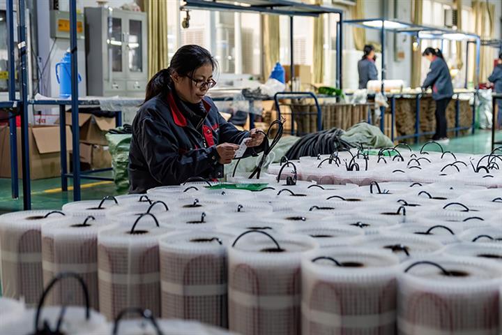 Title: Tong Yuanxin Textiles - A Leading Player in the Chinese Textile Industry