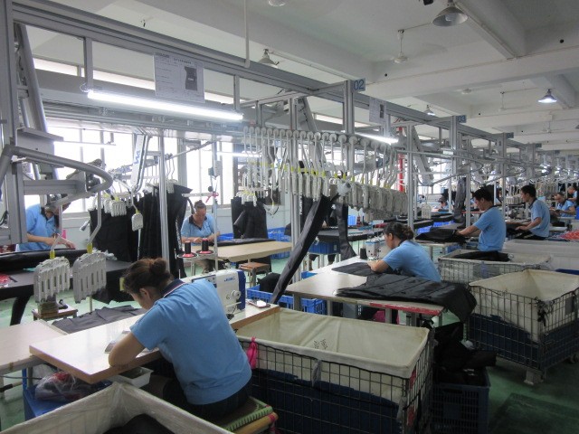 Title: Ningbo Rongzhong Textile Company: A Promising Player in the Global Textile Industry