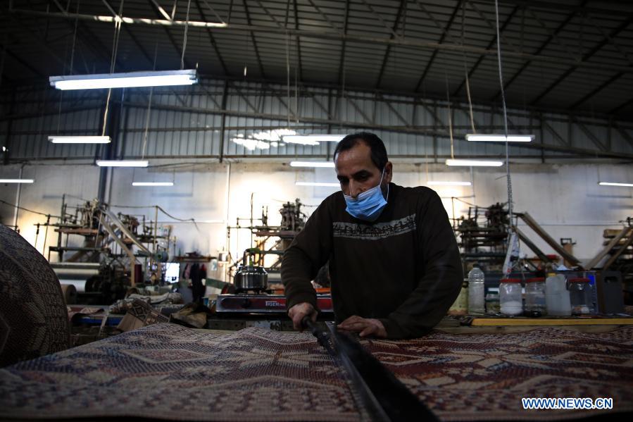 Title: Daifeimen Textile Factory: A Masterpiece of Chinese Manufacturing Excellence