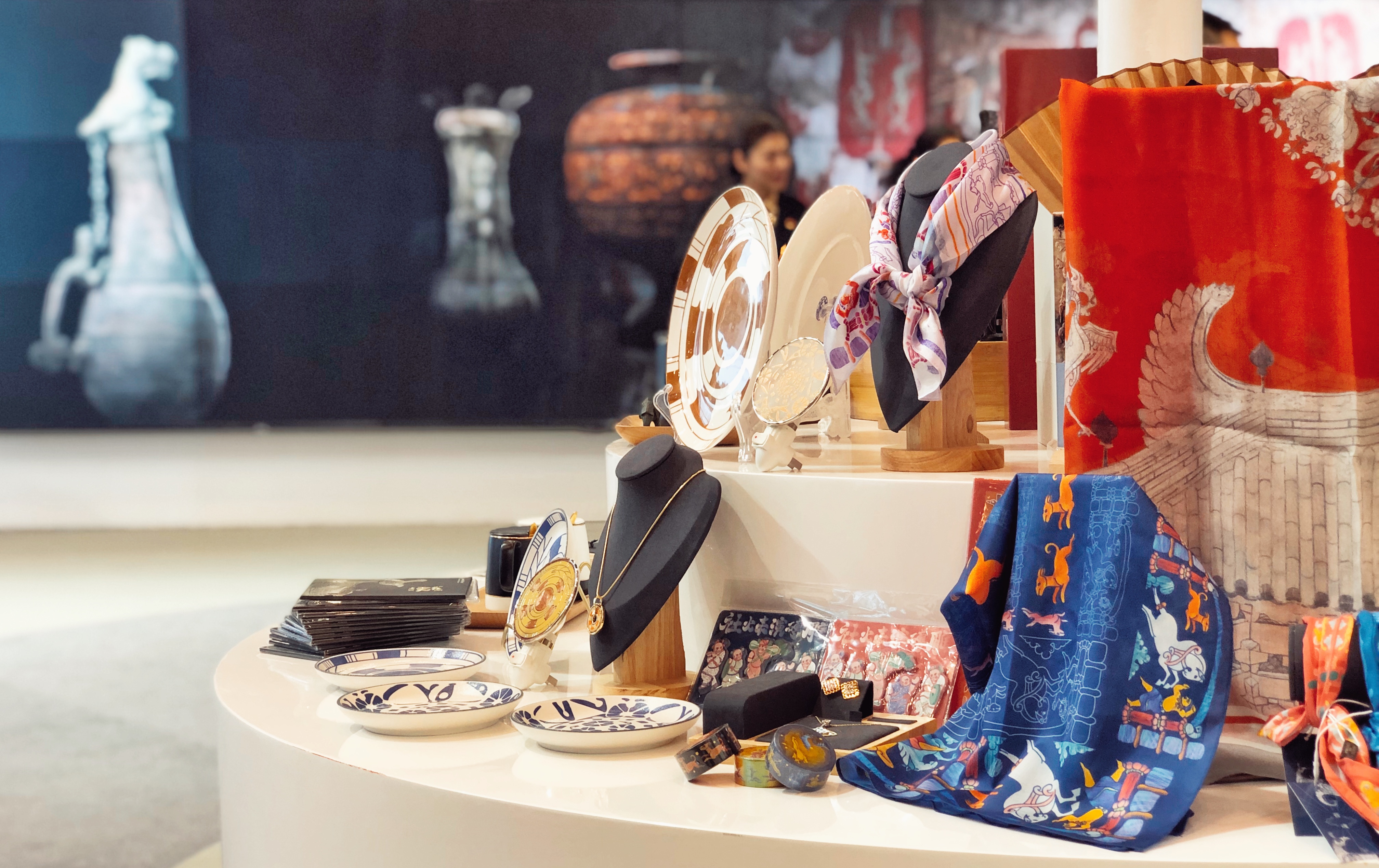 Title: Shanxi Xinqiaogu Textiles: Crafting Tradition and Innovation in Shanxis Cultural Riches