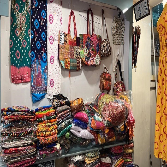 The Prices of Textiles in Algeria