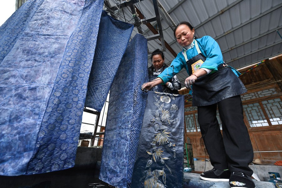 Wuzhen Textiles: A Traditional Craftsmanship