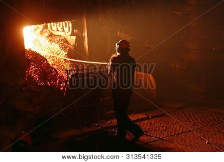 Title: Xiamen Textile Mill Fire: A Tragic Incident and Its Aftermath