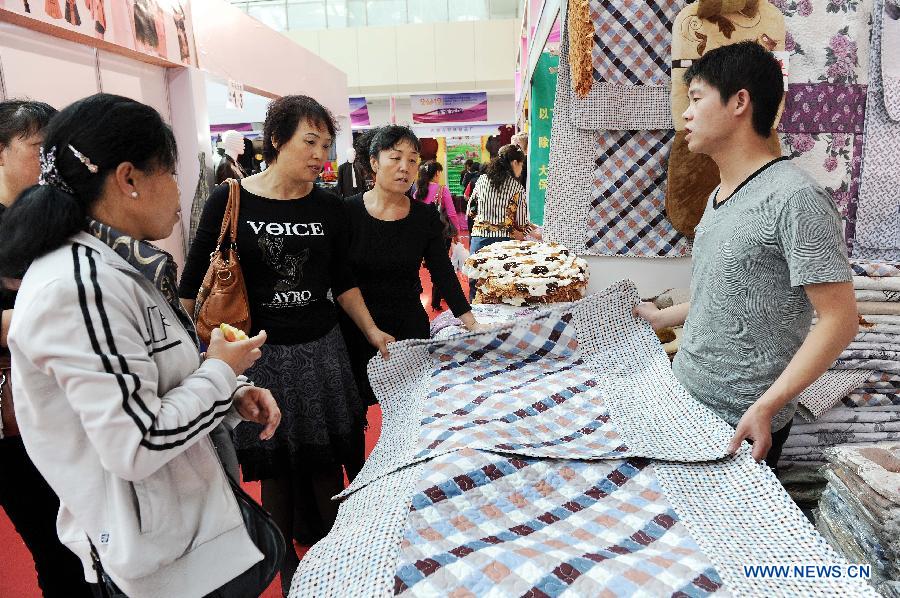 Title: Exploring Xinyang Textile Market: Where to Find the Best Fabrics and Textiles in China