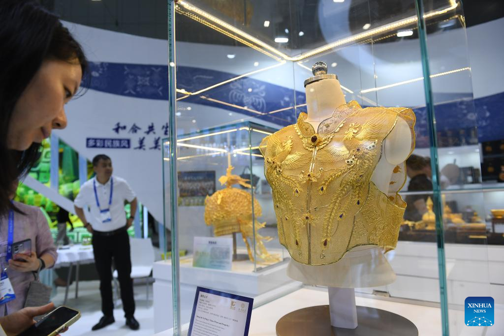 Title: Exploring the Autumn Textiles Expo in Keqiao: A Masterpiece of Chinese Craftsmanship and Innovation