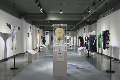 Title: Designing the Hebei Textiles Exhibition Hall: Crafting an Immersive Experience