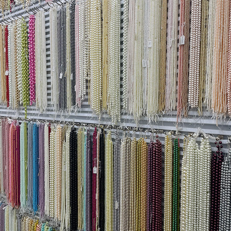 Textile Gold Shop: A Glimpse into the World of Fabrics and Jewelry