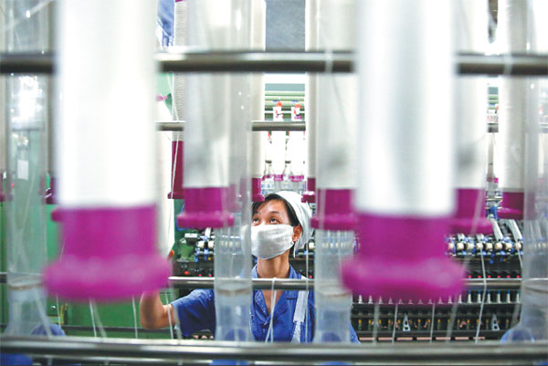 Textile Factory Packaging Worker Pictures: A Look Inside the Industry