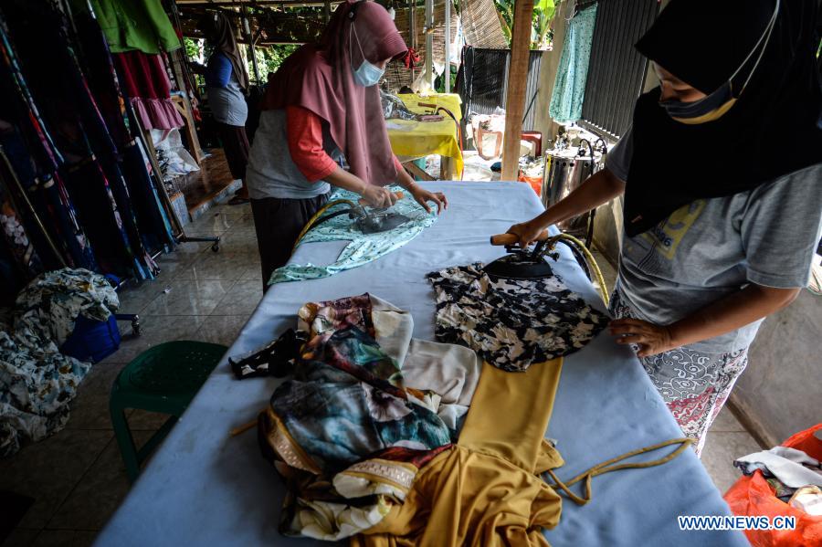 EXPORTING INDONESIAN TEXTILES