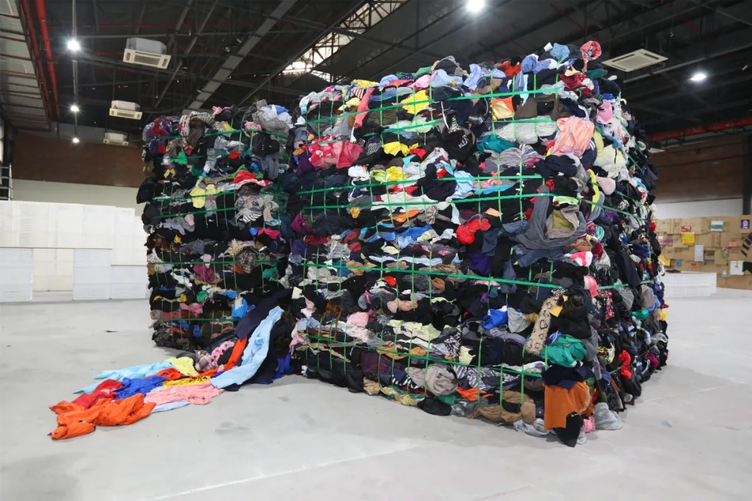 Title: Embracing Sustainable Fashion: Recycling of Used Textiles in Tianjin