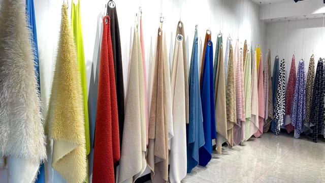 Custom Textile Shop in Keqiao: Quality and Style under One Roof