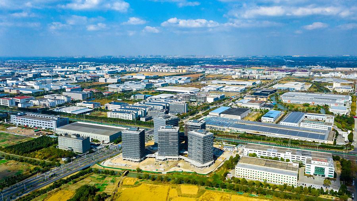 Title: Zhejiang Textile Industry in 2018: A Year of Technological Innovation and Sustainable Development