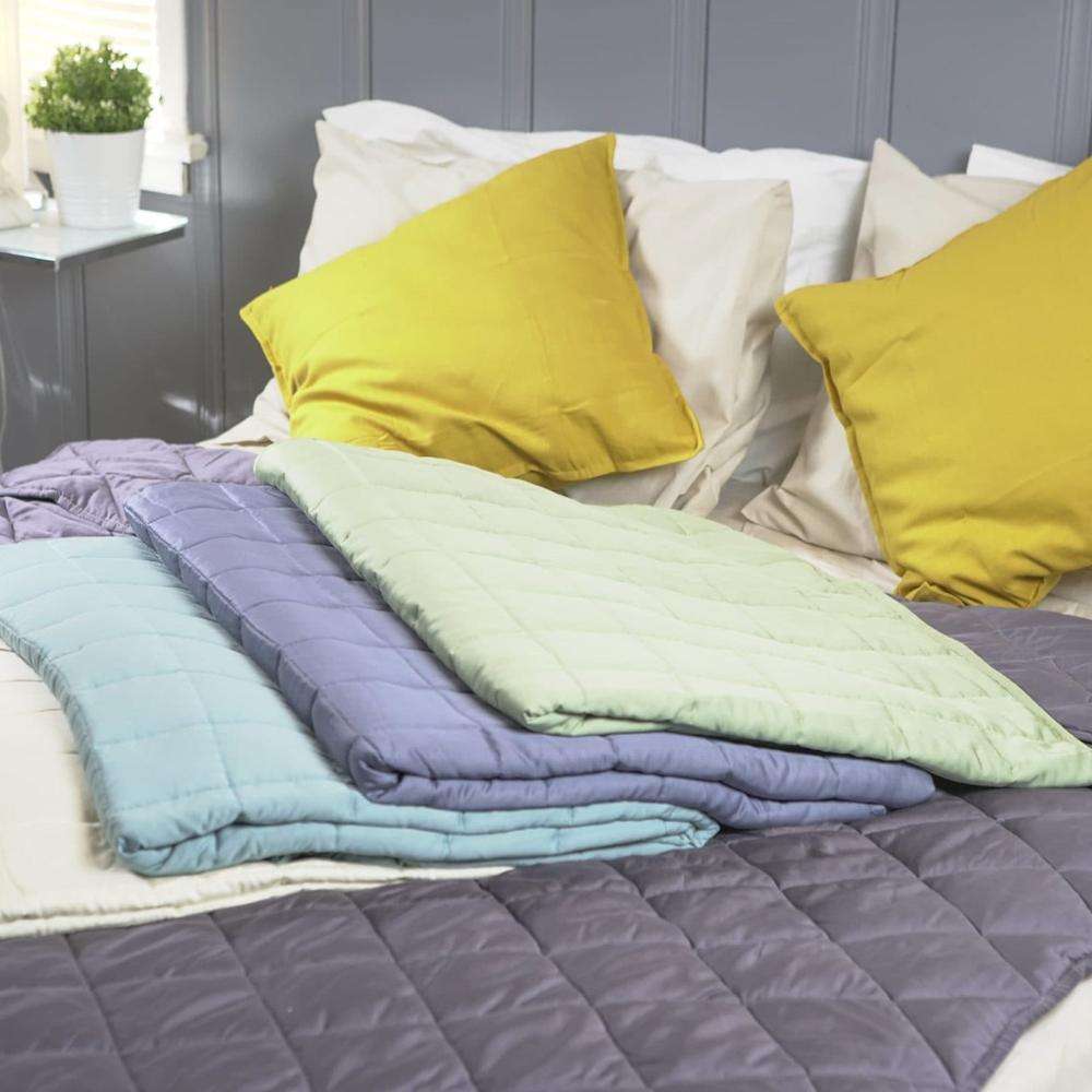 Title: Embracing Coziness and Comfort: Pictures of Textile Fleece Bedding