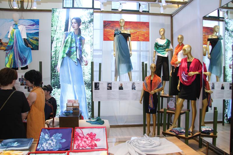 Title: JIAYISHI Textiles: Leading the Way in Sustainable Fashion