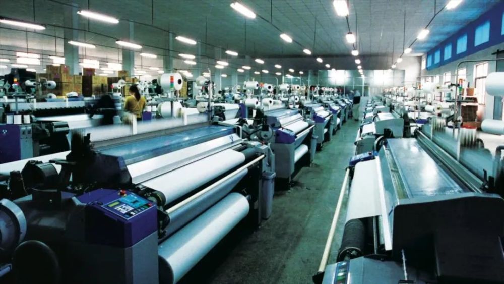 Title: The六安华源纺织厂: Textile Manufacturing in China