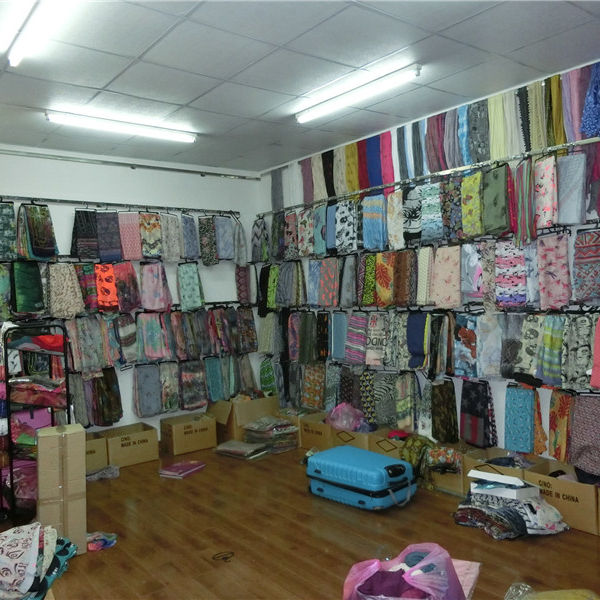 Chongqings Fashion Textile Wholesale Market