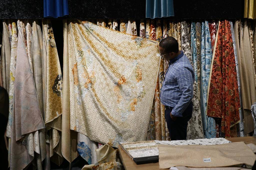 Experience the Beauty of Turkish Textiles: A Shopping Guide for土耳其纺织品购物网站