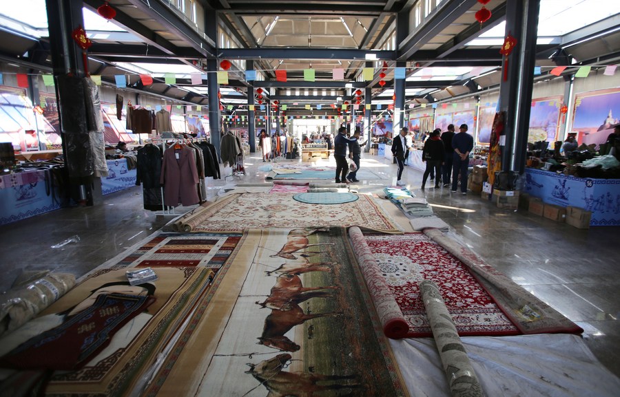 The Textile Market in Hecheng District