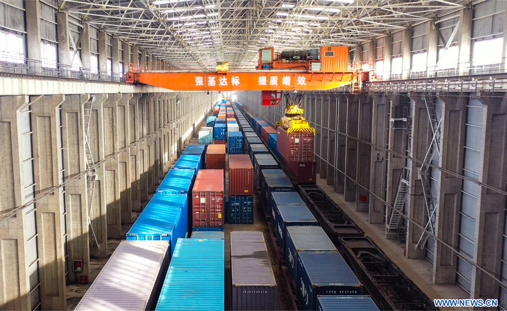 The Importance of Railway Transport for Quzhou Textile Industry