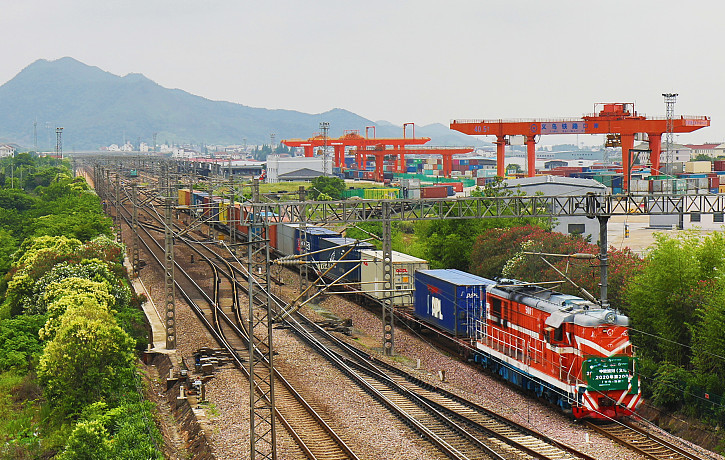 The Art of Textiles Transportation in Zhejiang Province through Highways