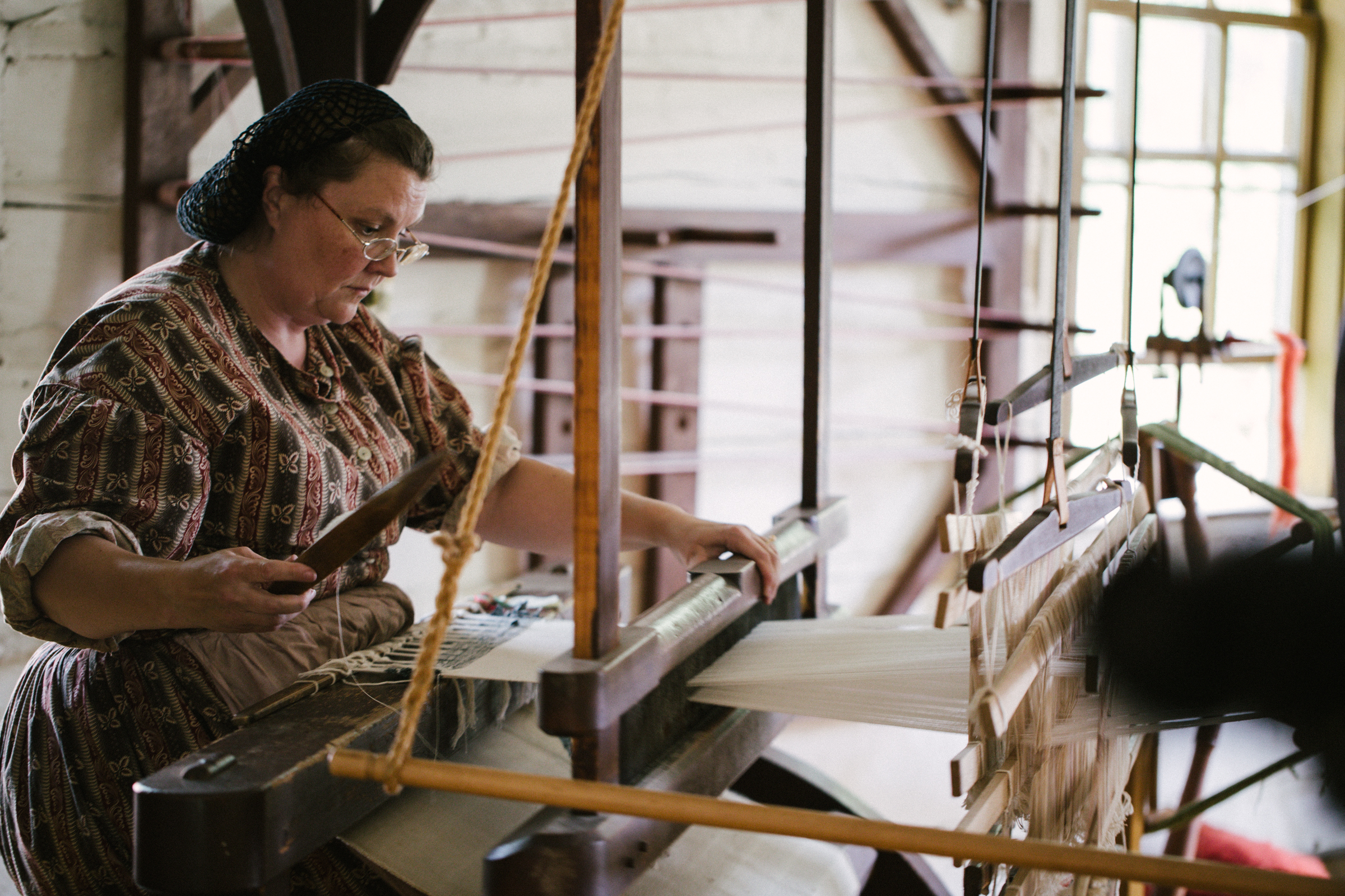 Women Workers in Xian Textile Mill: A Triumph of Perseverance and Dignity