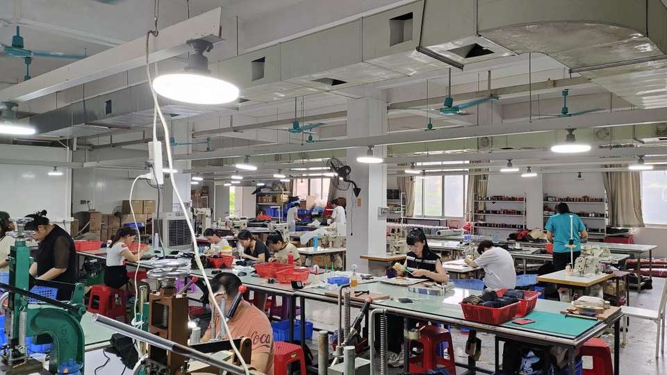 Guangzhou Shuangying Textile Factory: A Legacy of Quality and Innovation