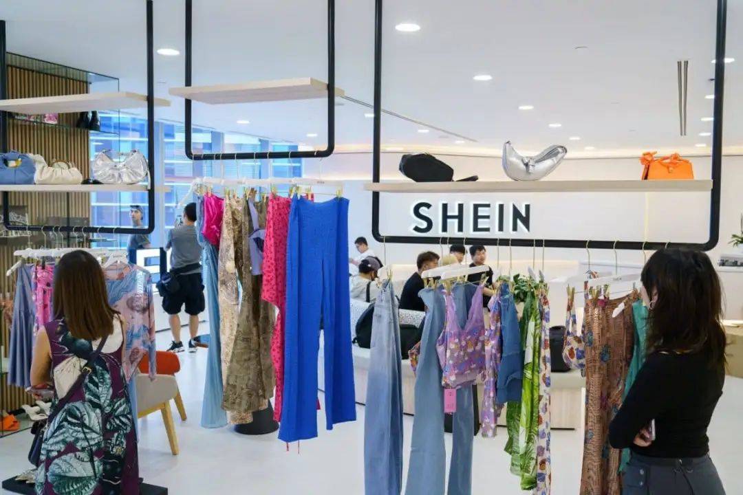 Strengthening the Textile Brand of Shengze