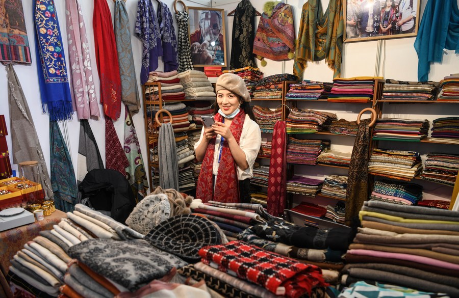 Chinas Export of Textiles to Iran Reaches New Heights