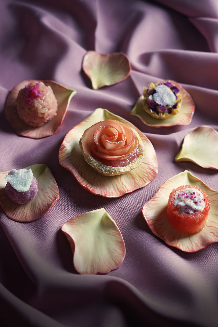 Exploring the Delicacies of Japanese Textiles and Desserts