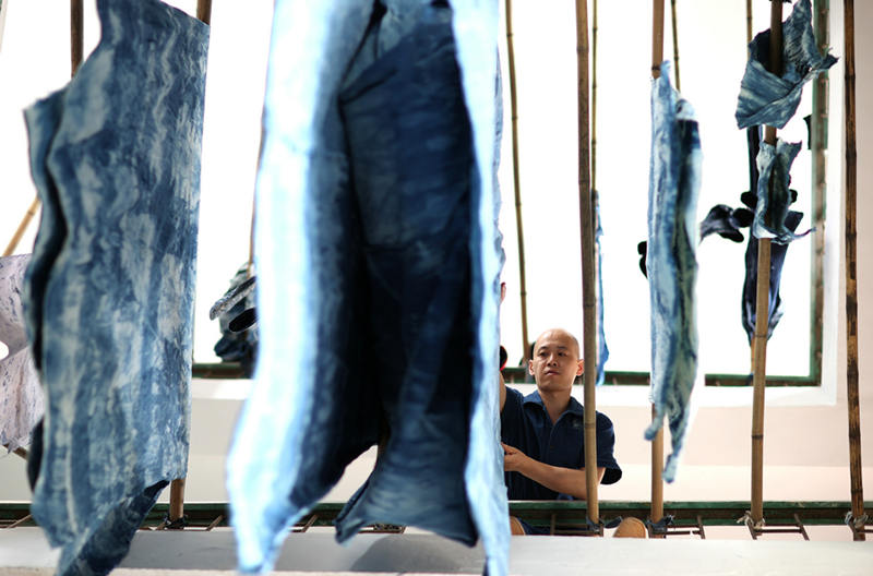 Majestic Aqua: Crafting Exquisite Textiles in Xiayi, China