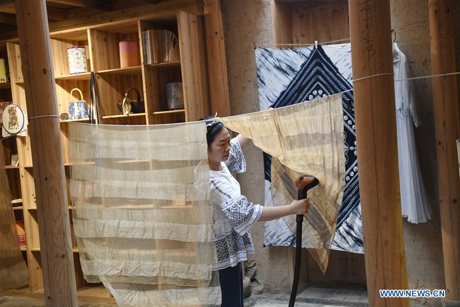 An Introduction to the Traditional Textiles of Wenzhou