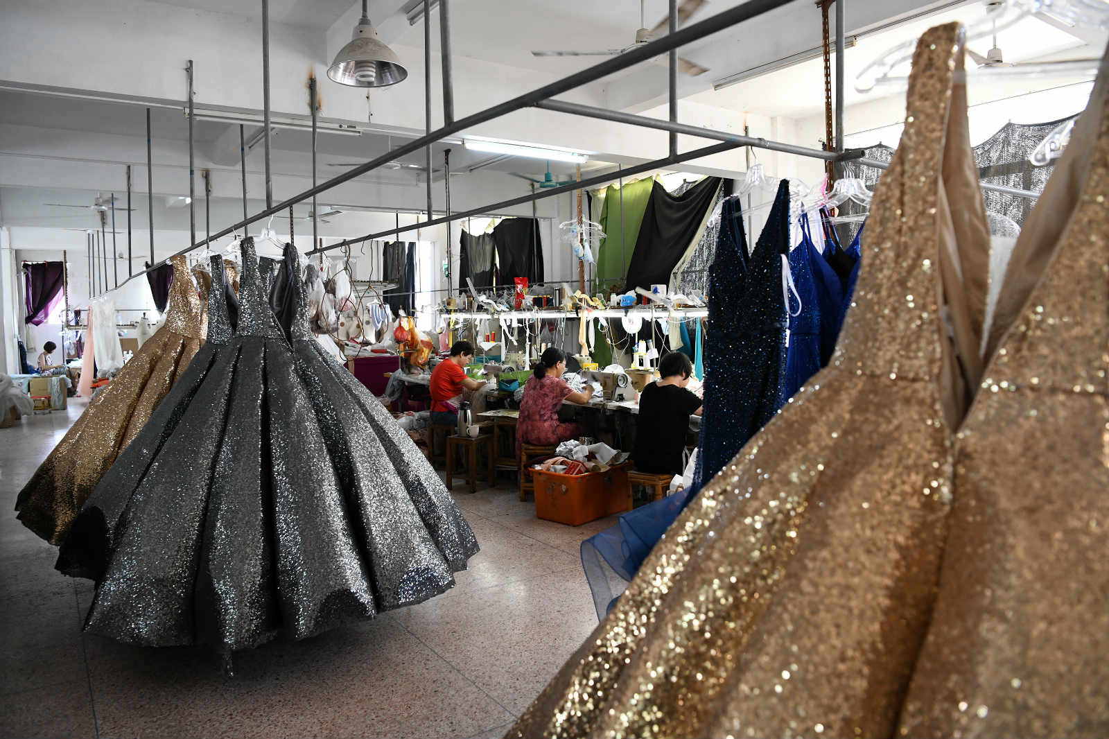 Tongzhou Districts Popular Textile Industry: A Trendy Hub of Fabric and Fashion