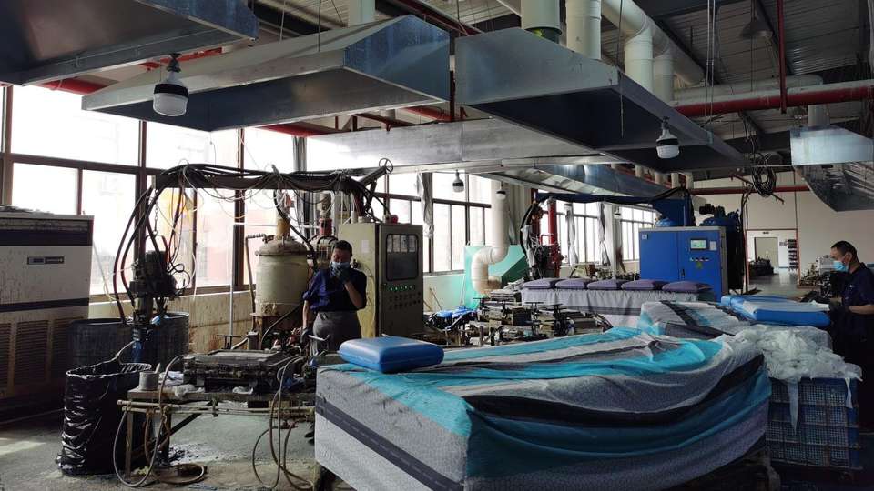 The Downsizing of Nanjing Textile Factory