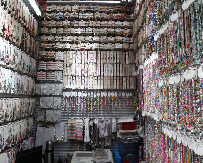 The Textile Wholesale Market in Shenmu City