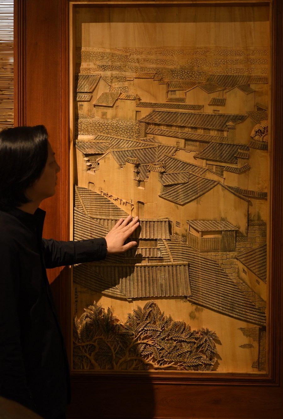 Preserving the Legacy of Zhejiang Handicraft Textiles