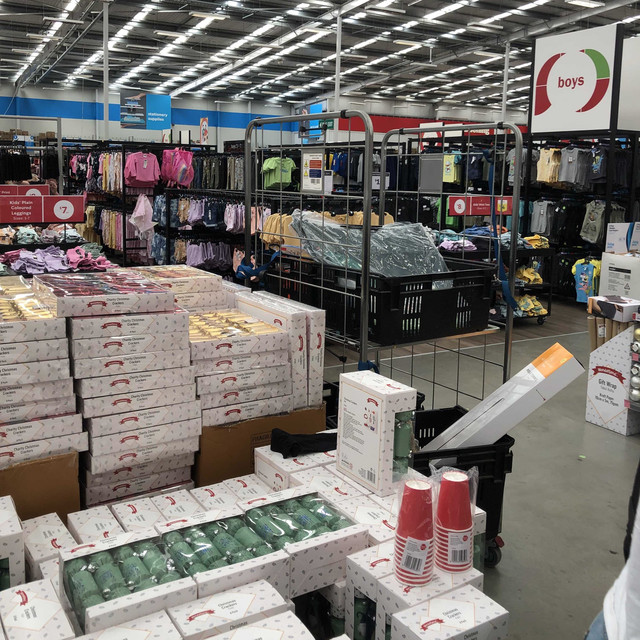 The Niche Market of Xining Textile Supermarkets: Exploring the Localized Wares