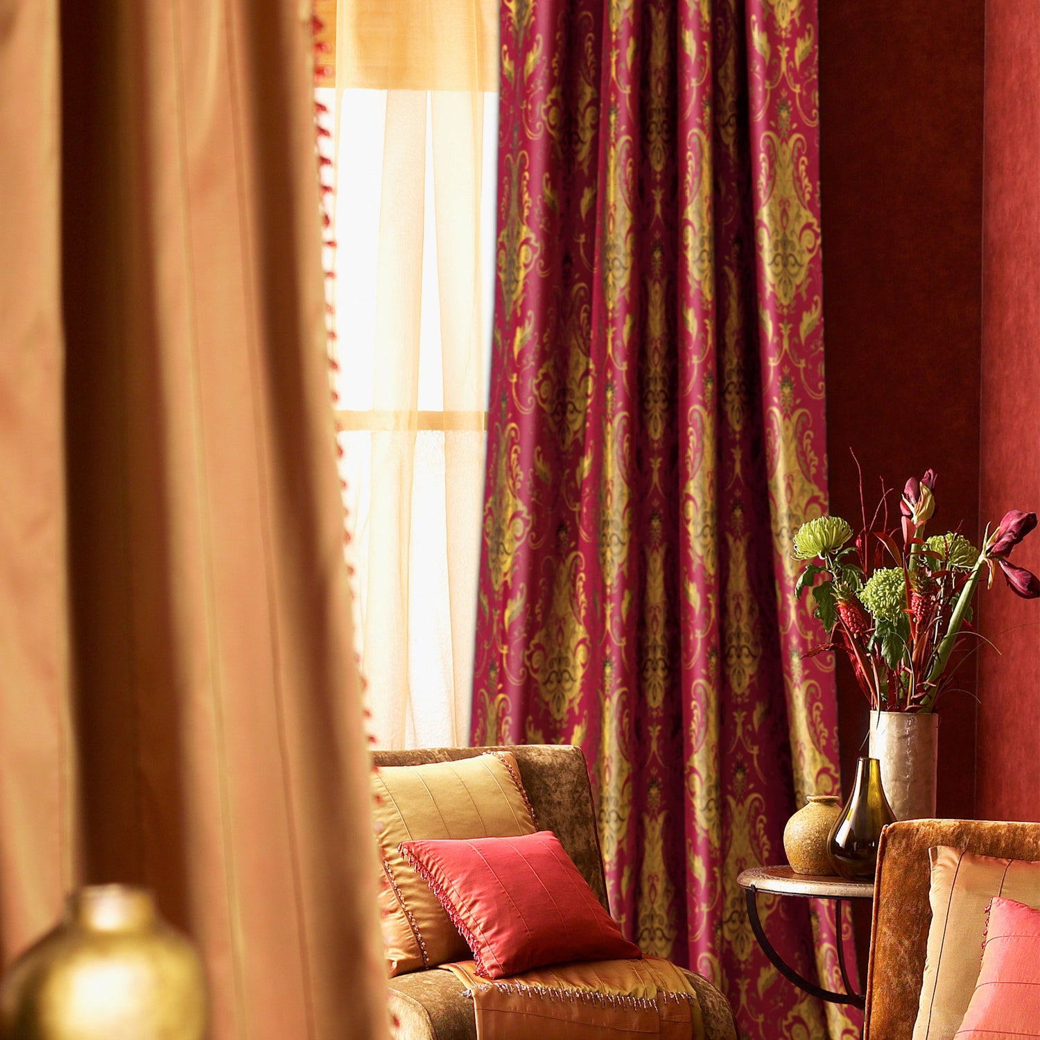 A Glimpse into the Luxurious World of Home Textiles